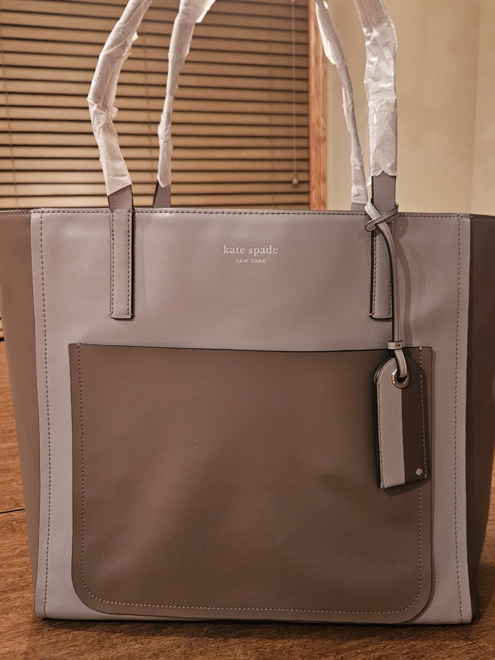 Kate Spade Leather Tote Shoulder Bag. New